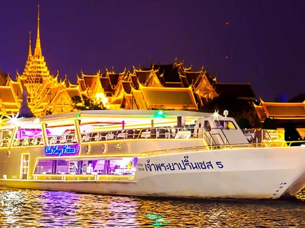 Chao Phraya Cruise in Bangkok