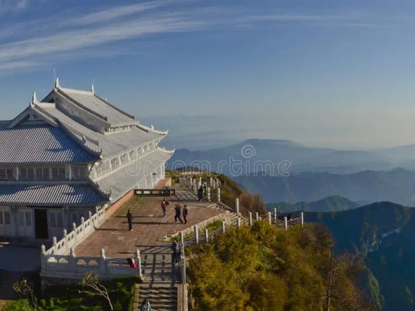 Chengdu to Mount Emei Scenic Area Private Day Tour (Leshan Giant Buddha)