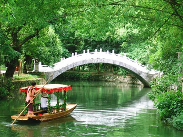 Ling Canal & Qin's Village Private Day Tour