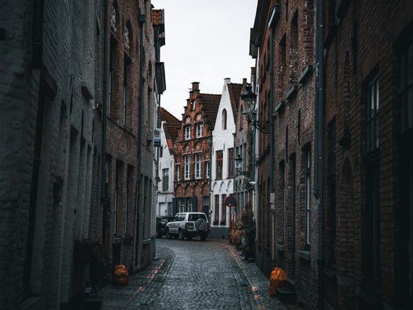 Private guided Tour to Bruges with roundtrip transportation from Paris (1-7)