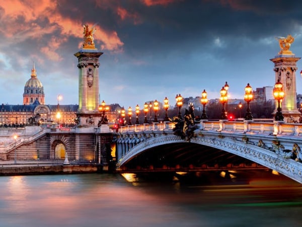 City Tour, Eiffel Tower Lunch with Reserved Access and Seine Cruise