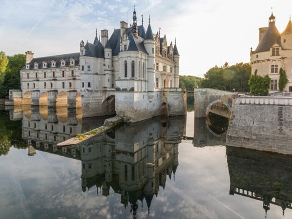 All day trip audioguided tour of Loire castles with transportation from Paris