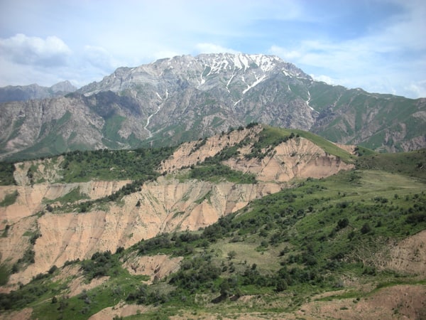 Tagesausflug ins Chimgan-Gebirge und zum Charvak-Stausee