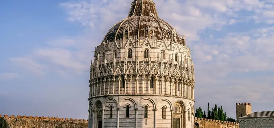 Primary image of Square of Miracles guided tour with Leaning Tower ticket (option) tour