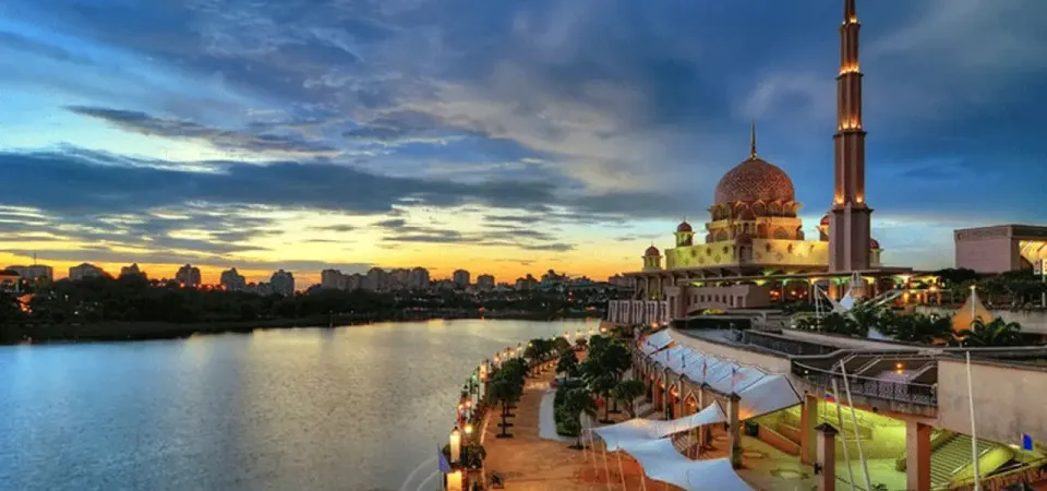 Primary image of Putrajaya Cruise Tour tour